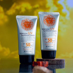 3W Clinic UV Sunblock Cream SPF 50+PA+++ – 70ml